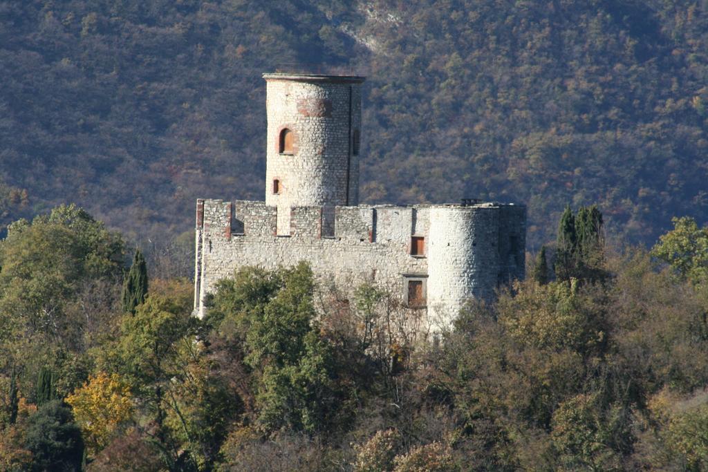 L'Isola Dei Sapori Lejlighed Monte Isola Værelse billede