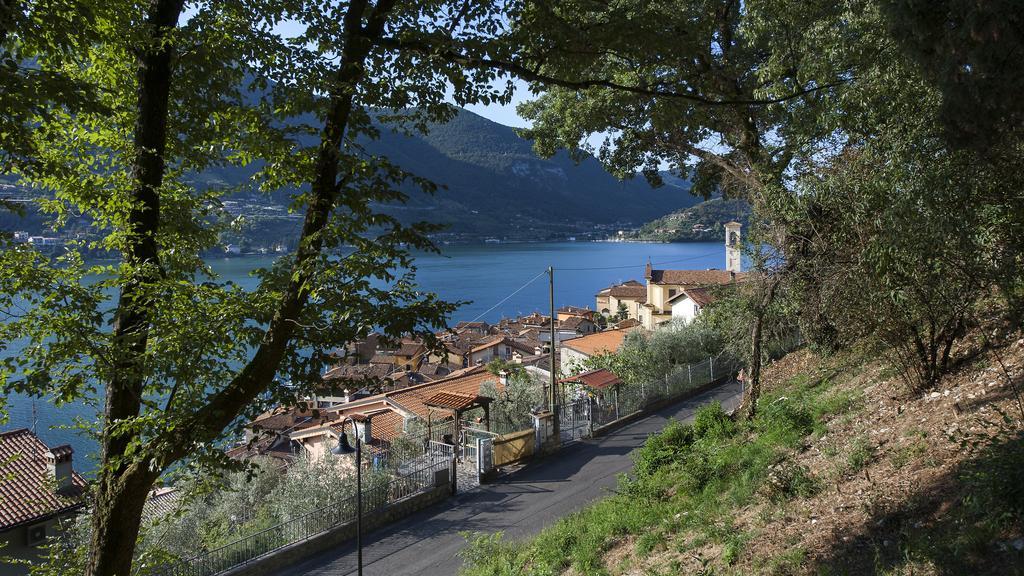 L'Isola Dei Sapori Lejlighed Monte Isola Værelse billede